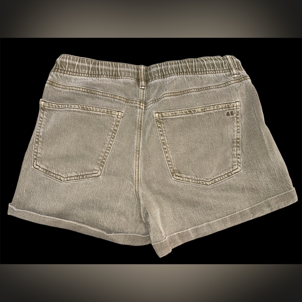 American Eagle mid-rise green denim stretch waist tie to girl midi shorts size 8 - Picture 2 of 5
